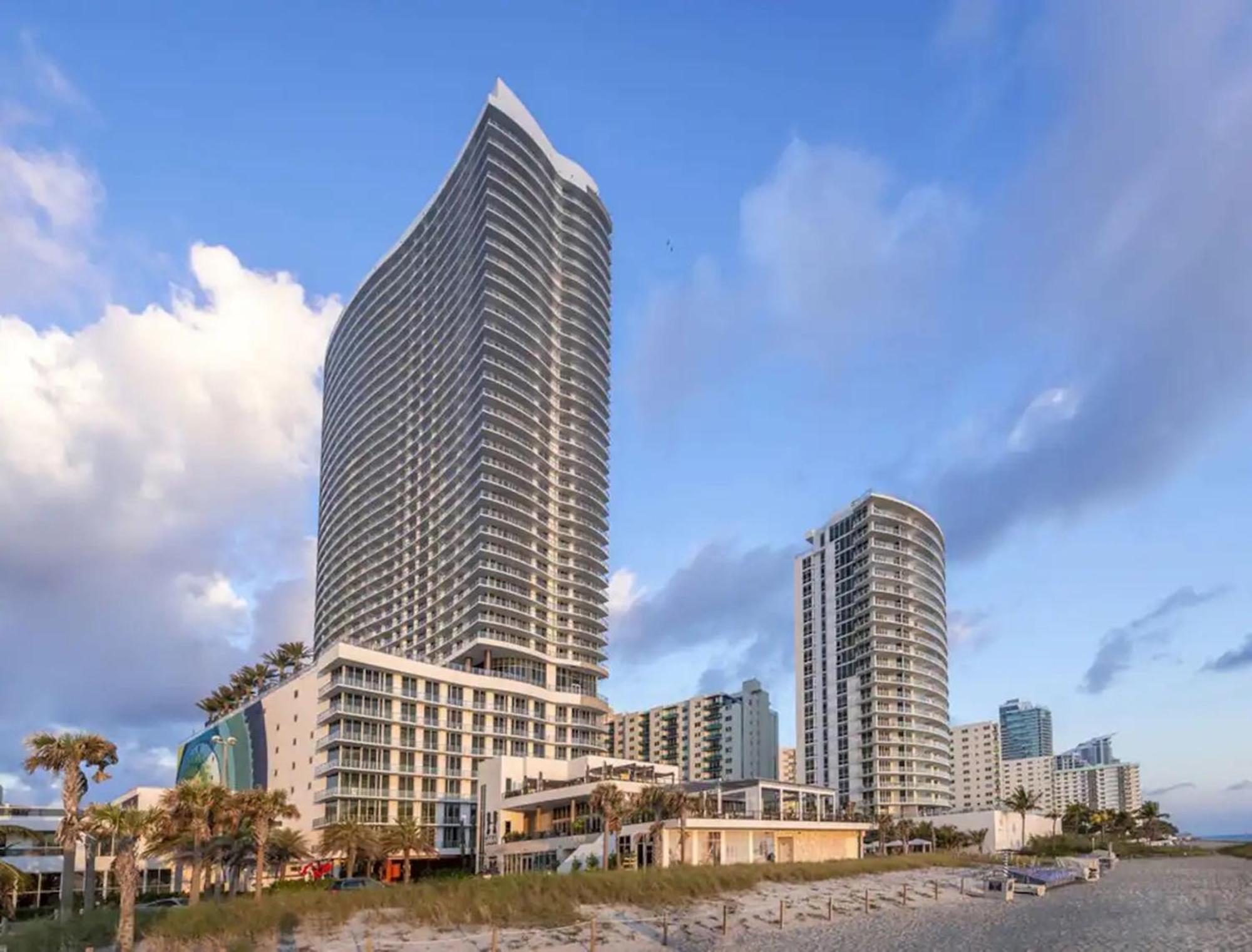 Lyfe Residence Building - Private Apts Over The Beach Hollywood Exteriör bild