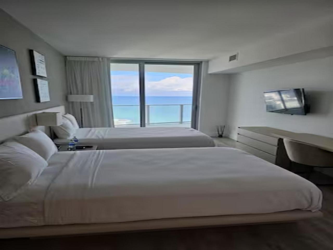 Lyfe Residence Building - Private Apts Over The Beach Hollywood Exteriör bild